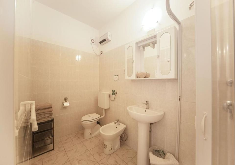 Albergo Luisss Гроссето Экстерьер фото