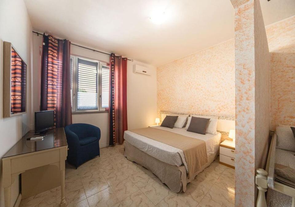 Albergo Luisss Гроссето Экстерьер фото